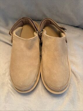 UGG Kids Suede Slip-On Slippers in Light Tan